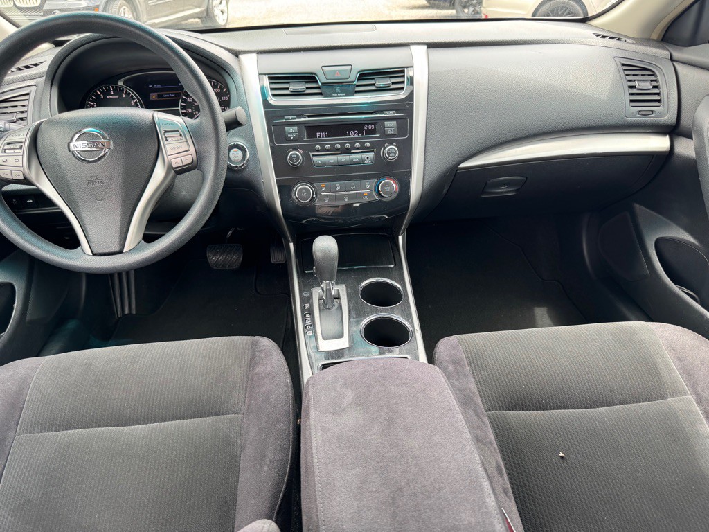 2013 Nissan Altima Image 11