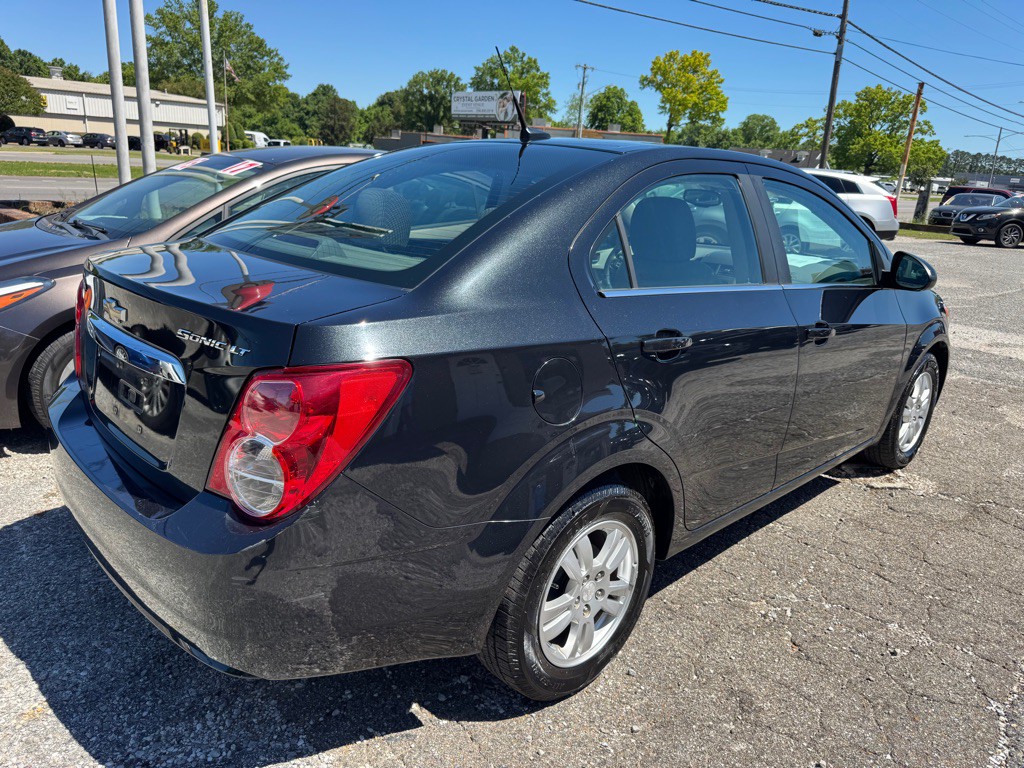 2013 Chevrolet Sonic Image 6