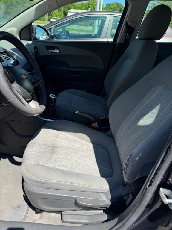 2013 Chevrolet Sonic Image 10