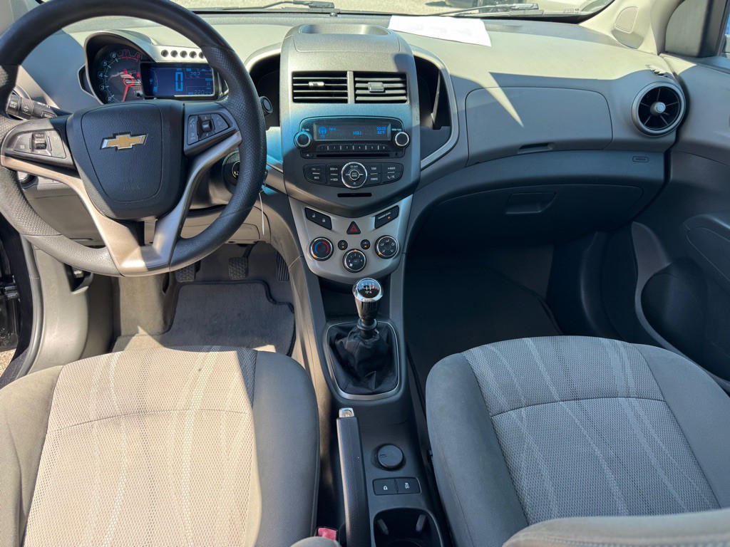 2013 Chevrolet Sonic Image 12