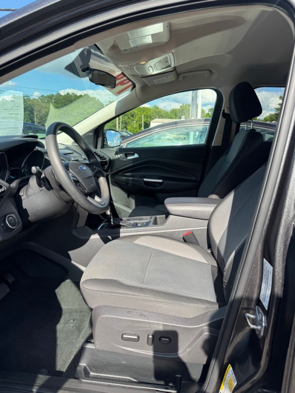 2017 Ford Escape Image 10