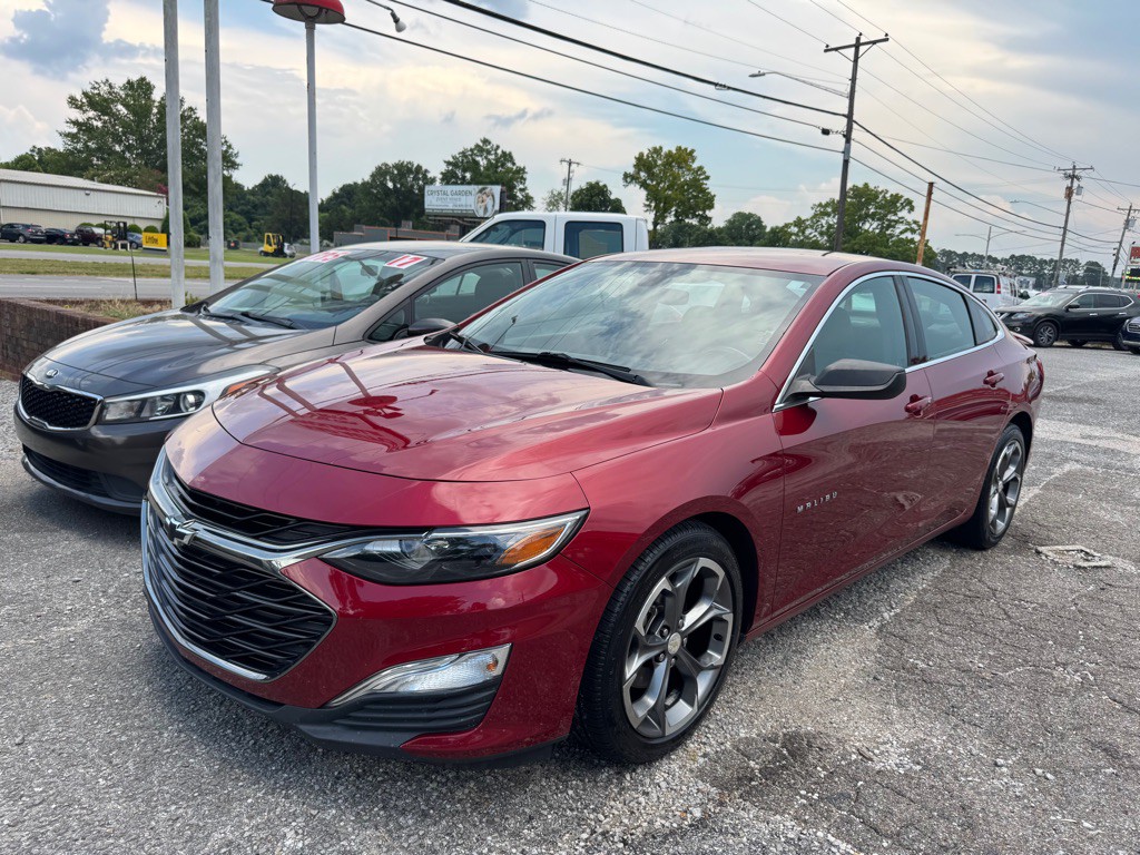 2019 Chevrolet Malibu Image 3
