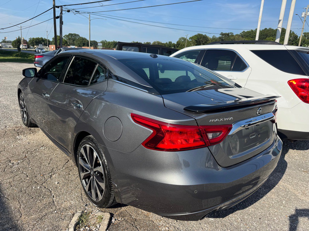 2016 Nissan Maxima Image 5