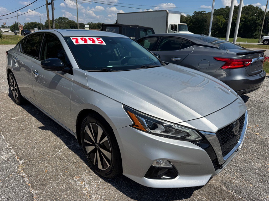 2019 Nissan Altima Image 4