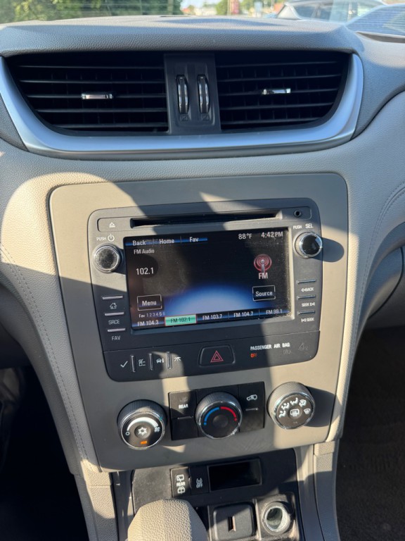 2015 Chevrolet Traverse Image 12