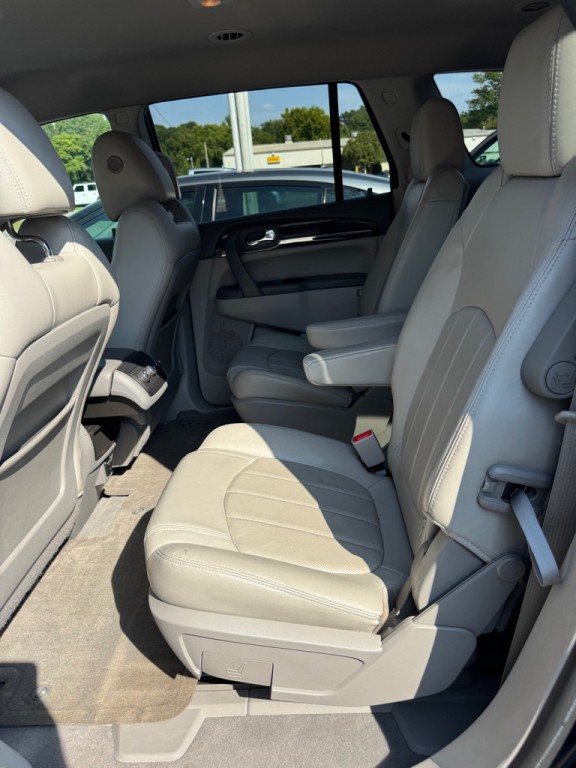 2015 Buick Enclave Image 11