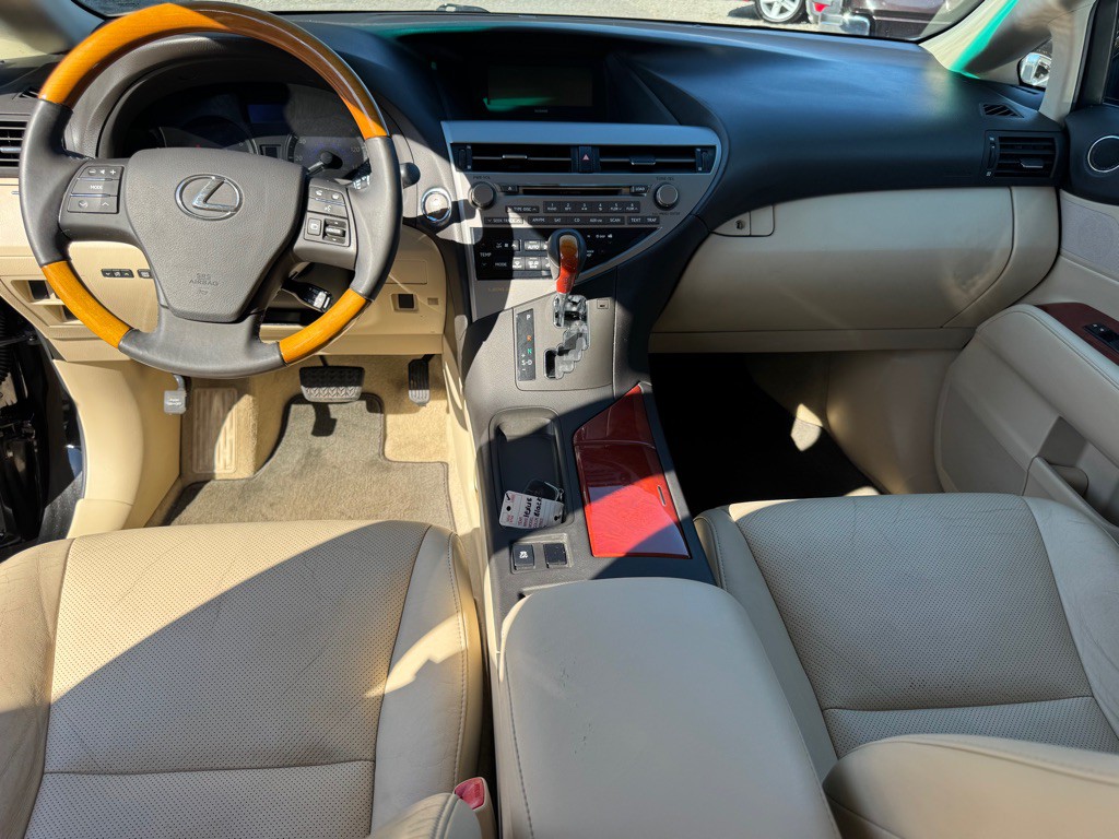 2012 Lexus RX Image 11