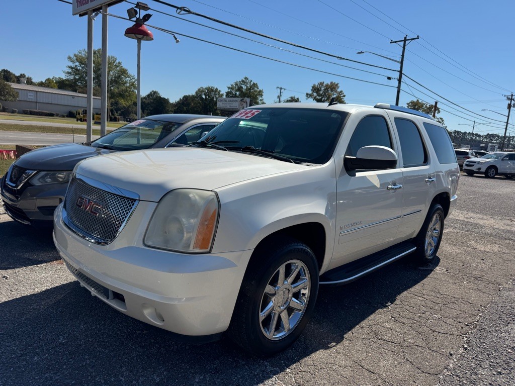 2009 GMC Yukon Image 3