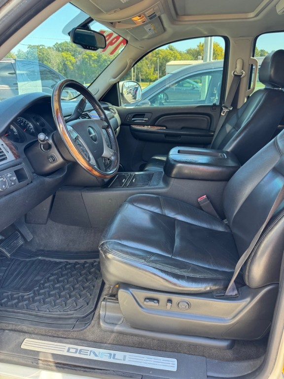 2009 GMC Yukon Image 10