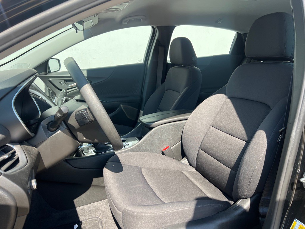 2023 Chevrolet Malibu Image 8