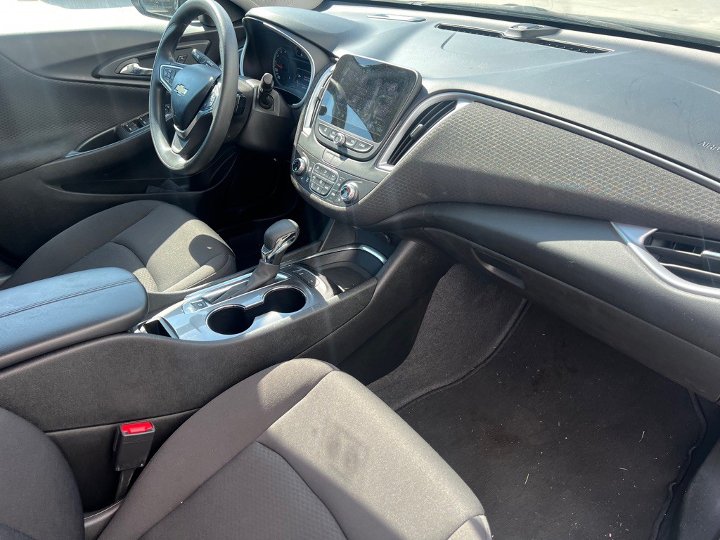 2023 Chevrolet Malibu Image 11