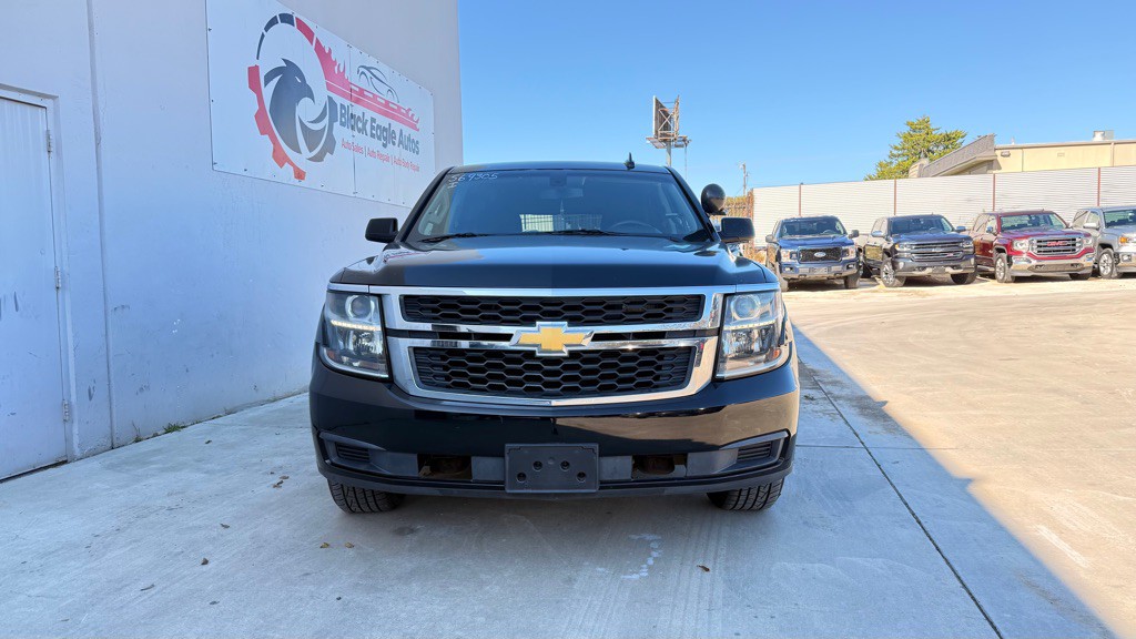 2015 Chevrolet Tahoe Image 2