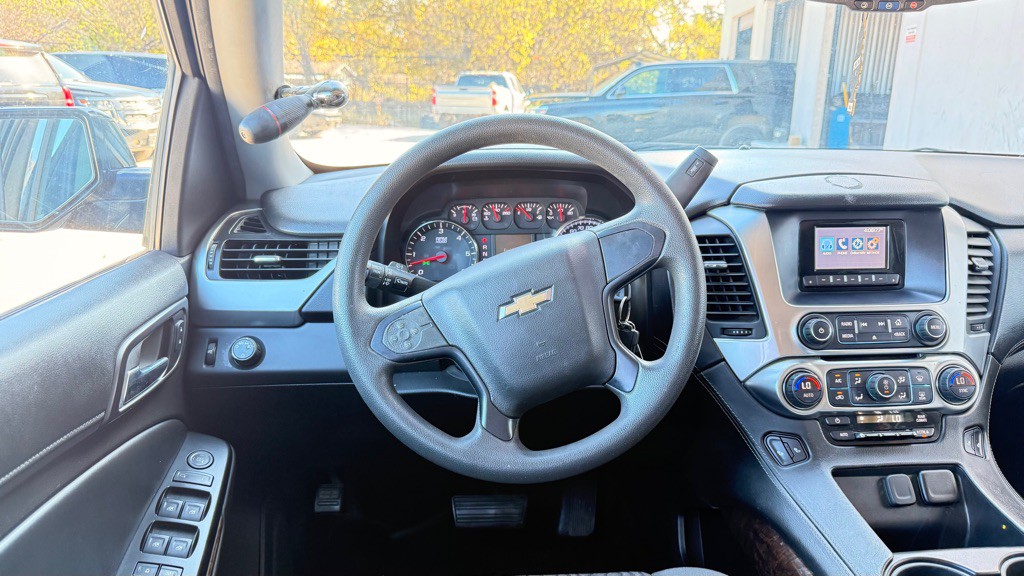 2015 Chevrolet Tahoe Image 6