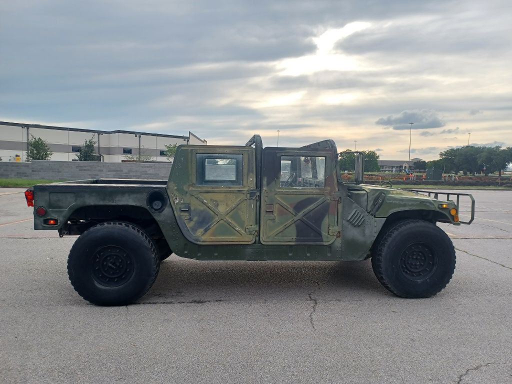 1988 HUMMER H1 Image 4