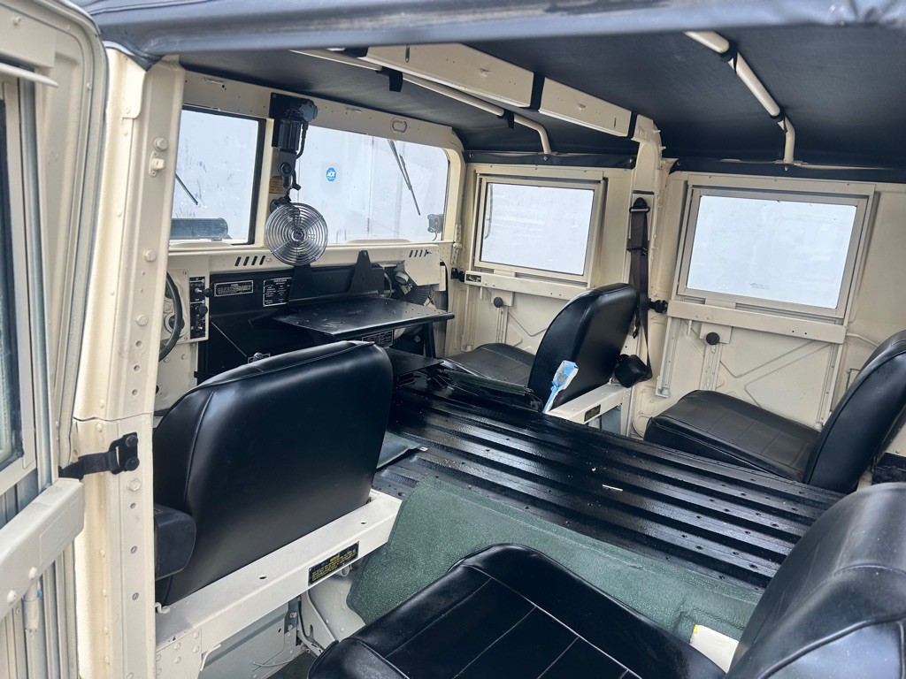 1988 HUMMER H1 Image 10