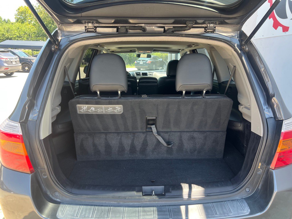 2010 Toyota Highlander Image 11