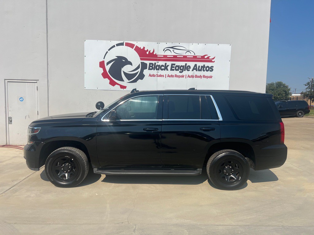 2017 Chevrolet Tahoe Image 2