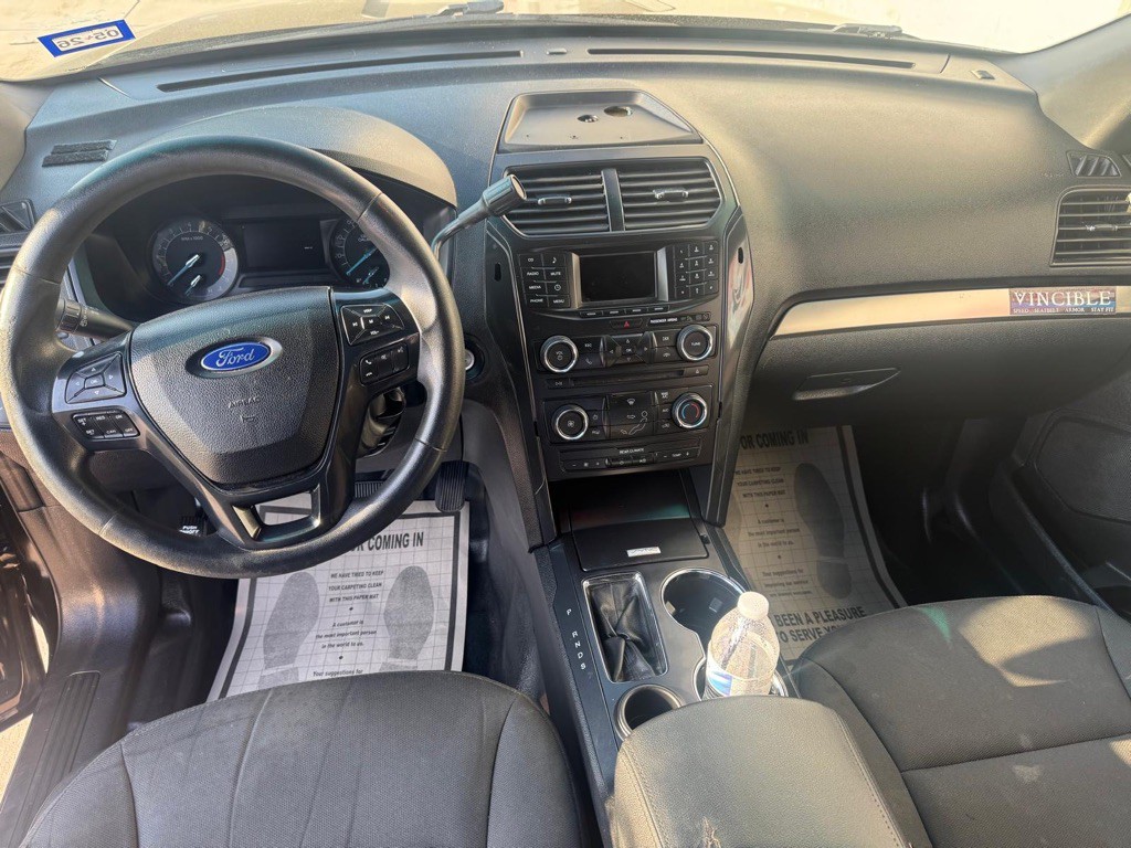 2016 Ford Explorer Image 9