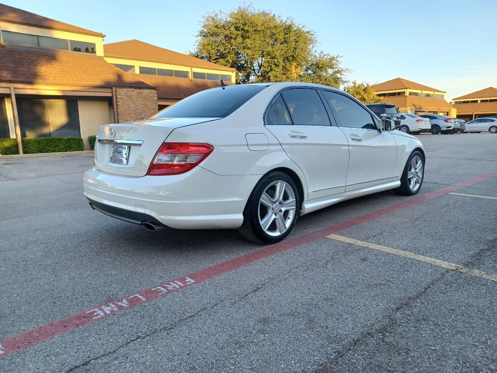 2010 Mercedes-Benz C-Class Image 5