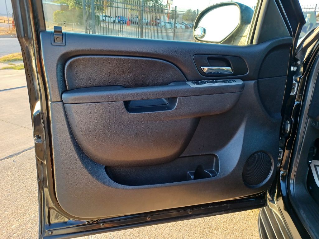 2012 Chevrolet Tahoe Image 9