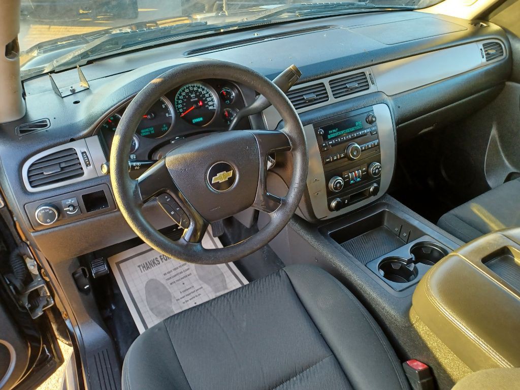 2012 Chevrolet Tahoe Image 11