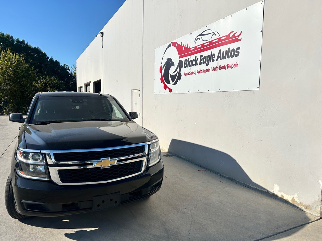 2017 Chevrolet Tahoe Image 3