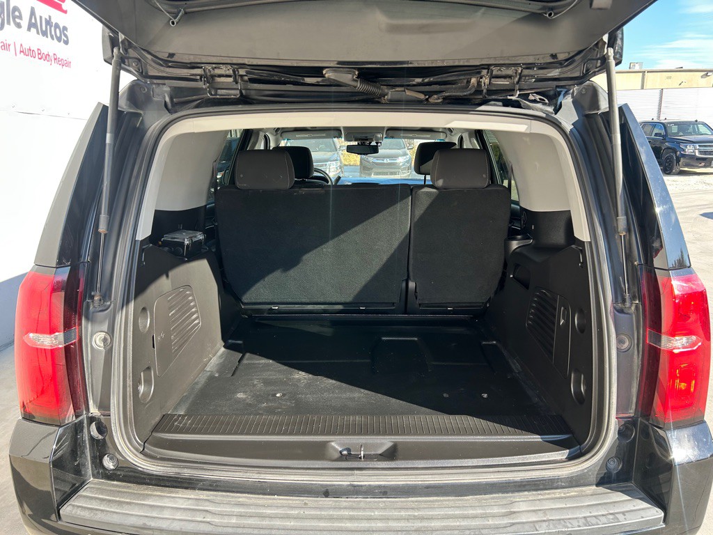 2017 Chevrolet Tahoe Image 6