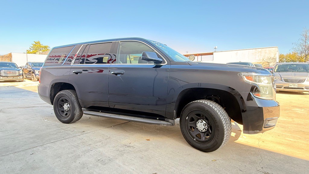 2015 Chevrolet Tahoe Image 2