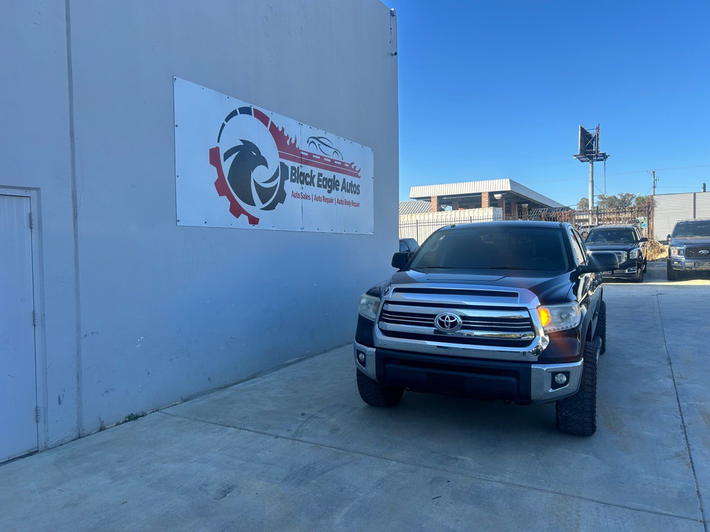 2015 Toyota Tundra Image 3