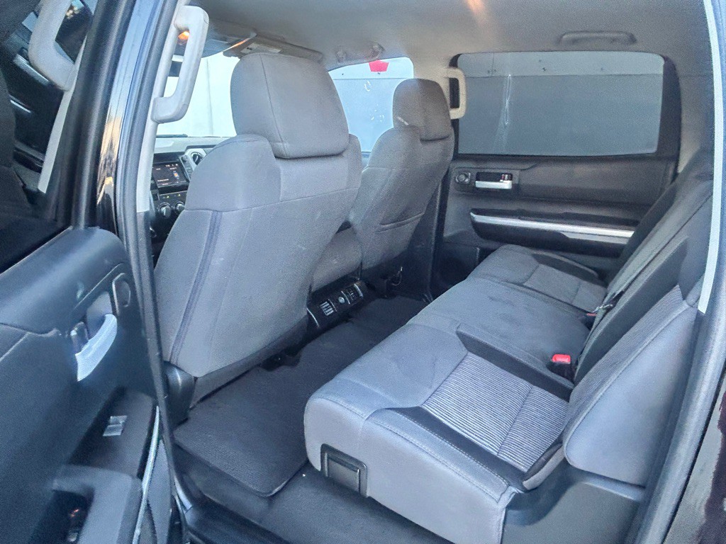 2015 Toyota Tundra Image 8
