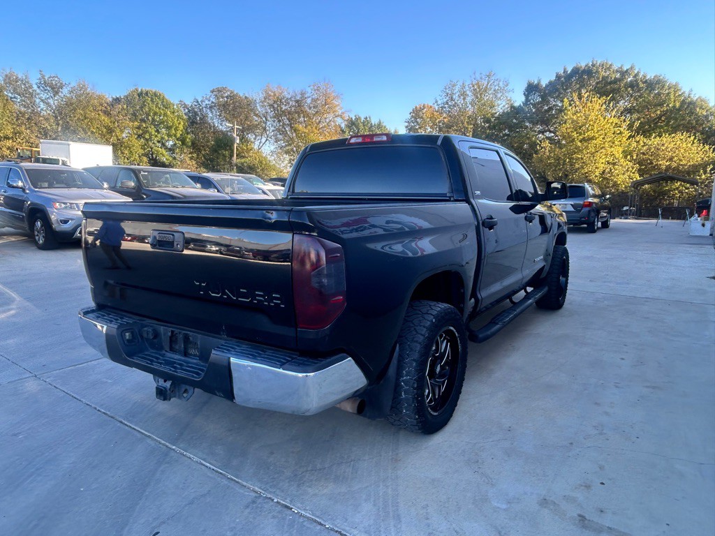 2015 Toyota Tundra Image 9