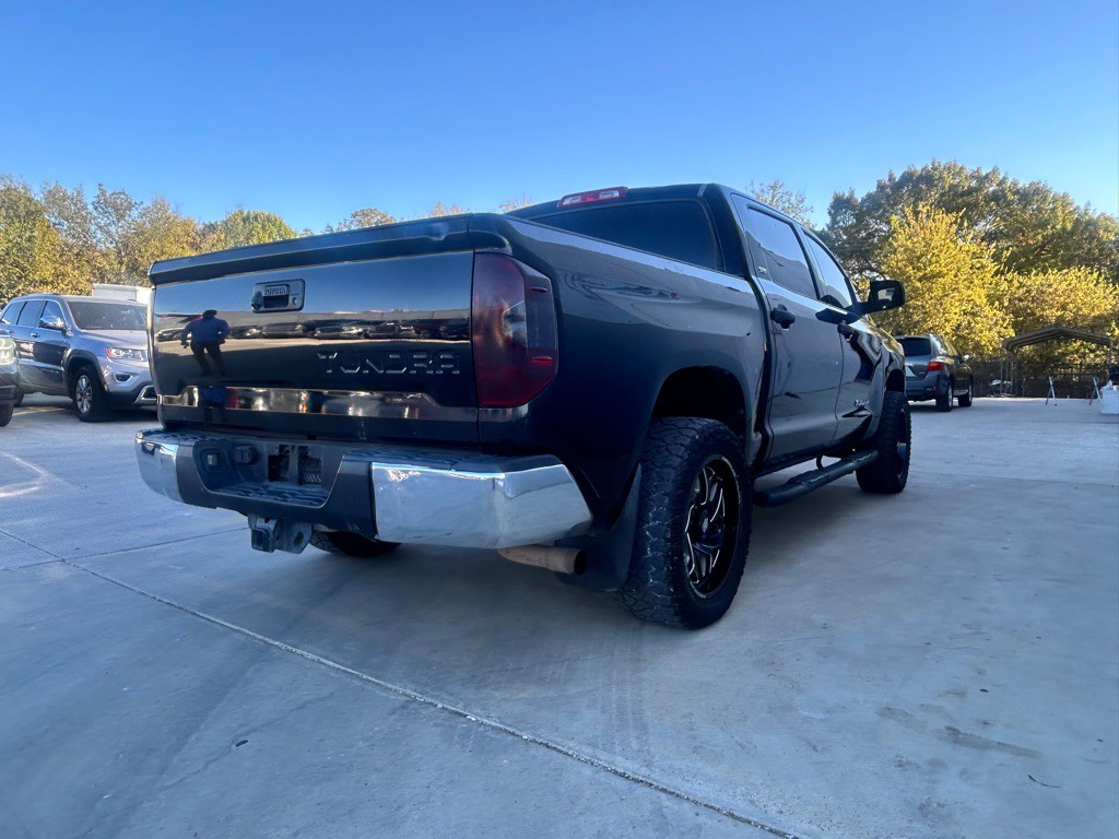 2015 Toyota Tundra Image 10