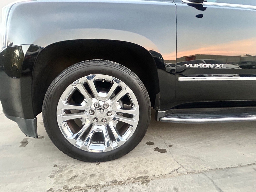 2019 GMC Yukon Image 9