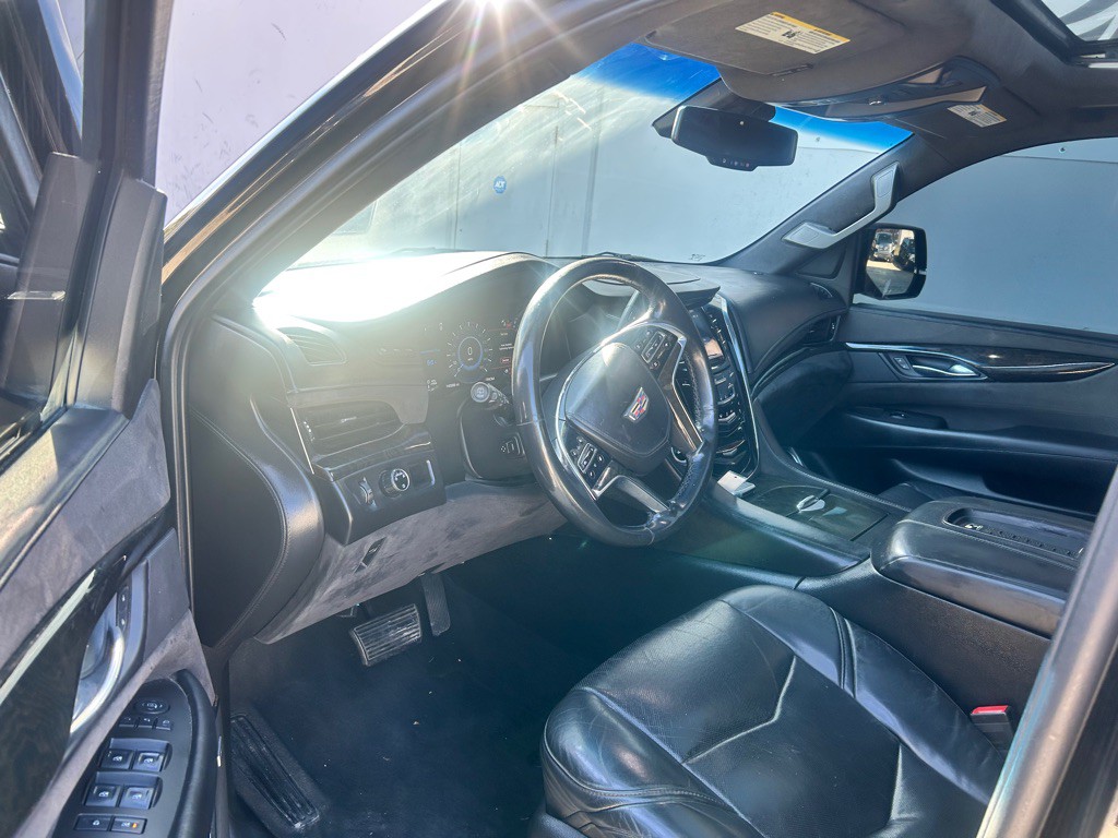 2016 Cadillac Escalade Image 6