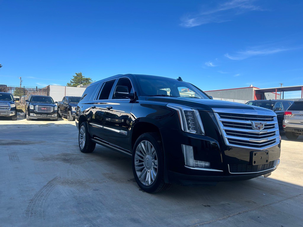 2016 Cadillac Escalade Image 18
