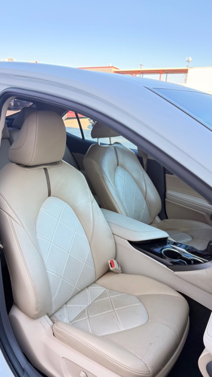 2018 Toyota Camry Image 6