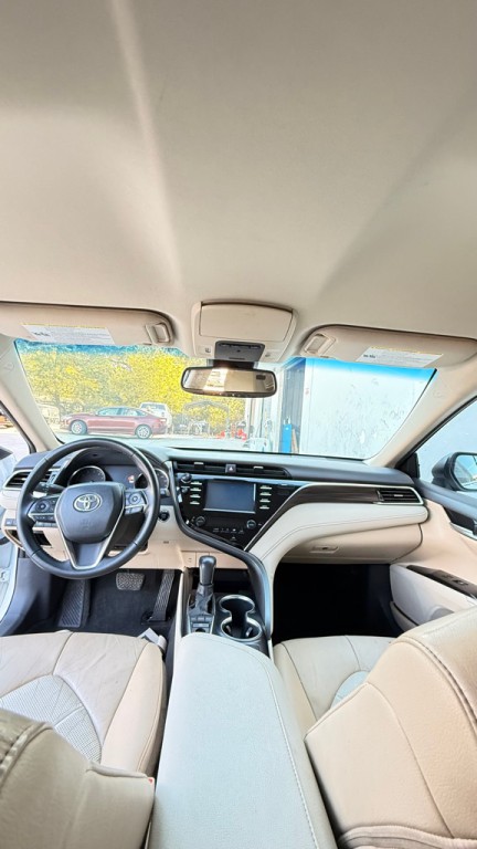 2018 Toyota Camry Image 9