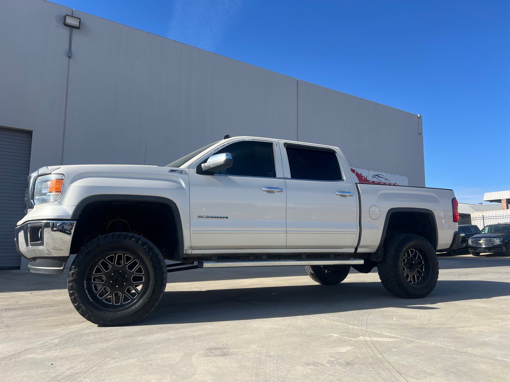 2014 GMC Sierra Image 2