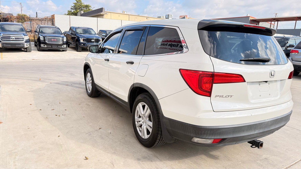 2017 Honda Pilot Image 6