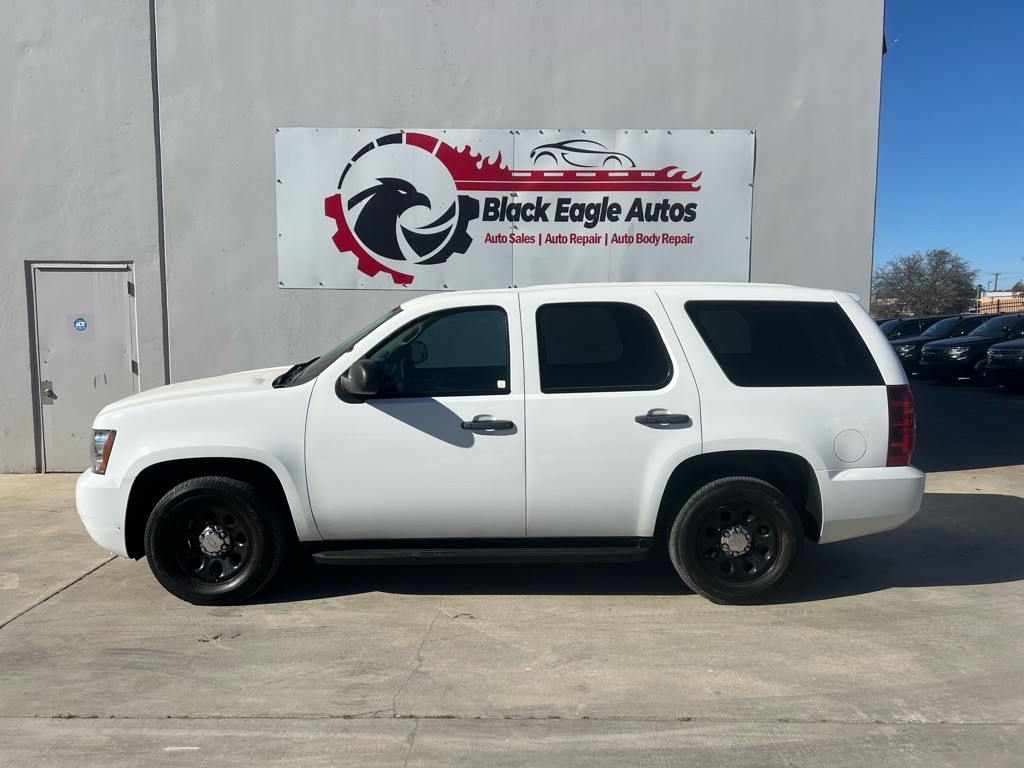 2013 Chevrolet Tahoe Image 2