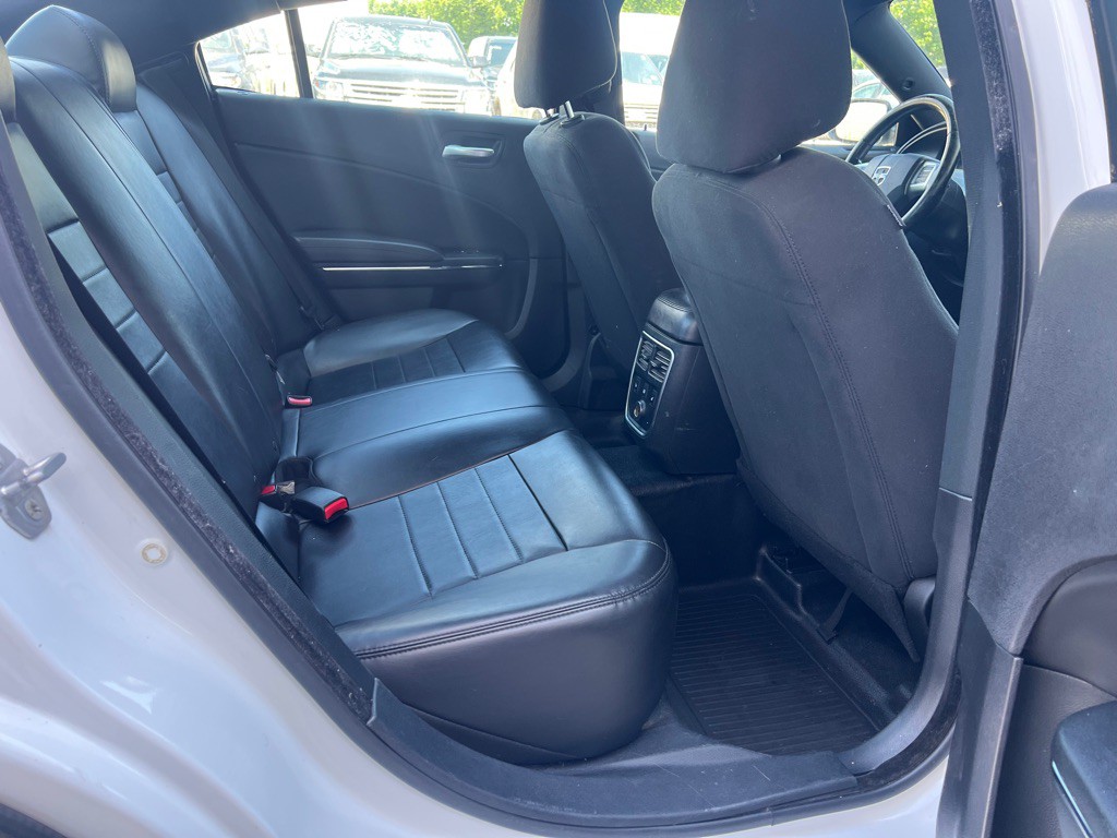 2014 Dodge Charger Image 12