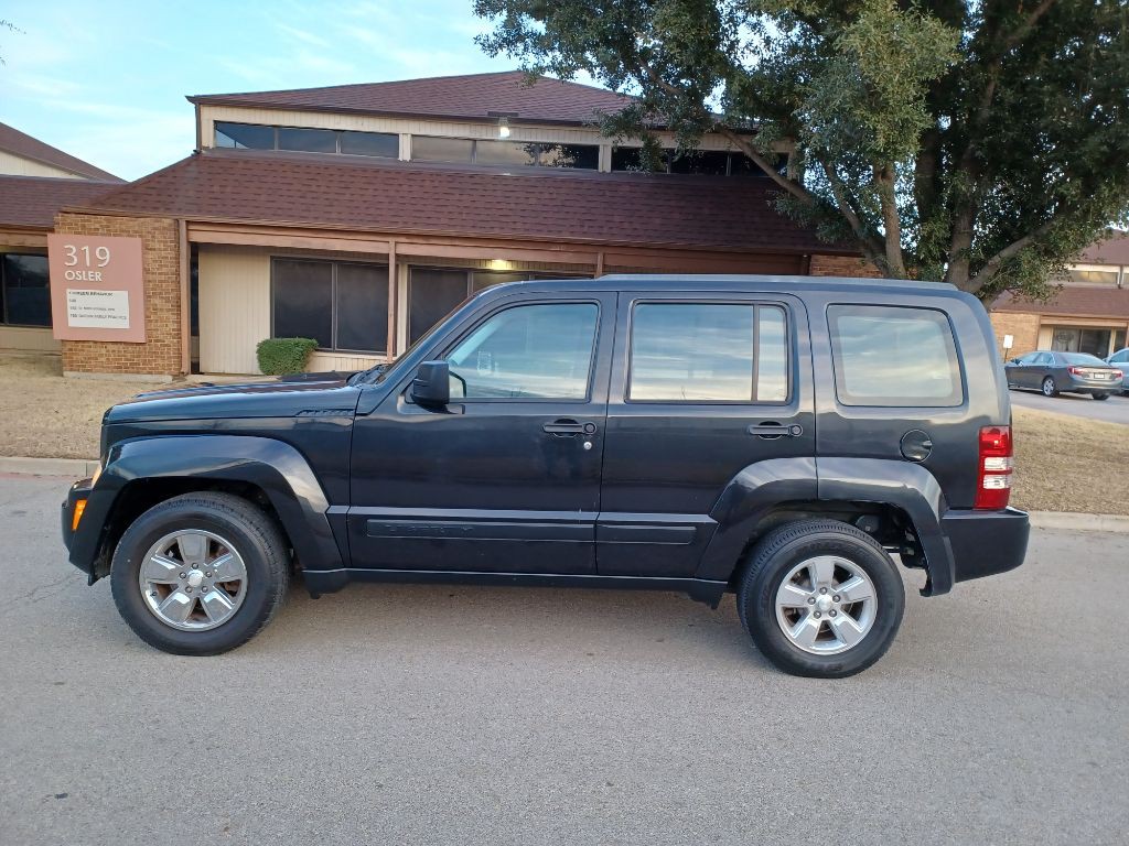 2012 Jeep Liberty Image 8