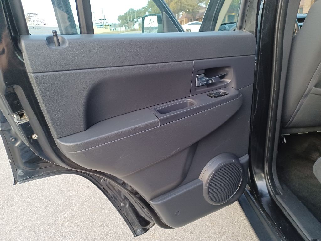 2012 Jeep Liberty Image 12
