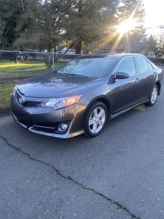 2012 Toyota Camry Image 1