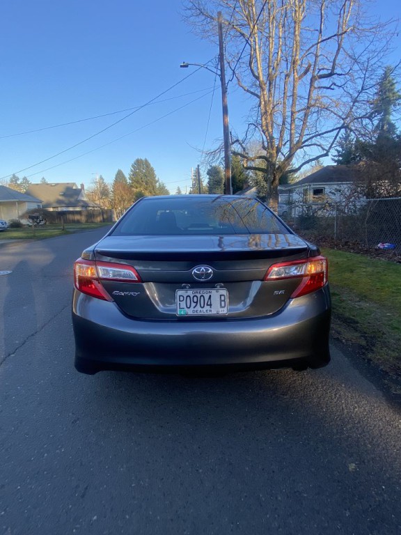 2012 Toyota Camry Image 4
