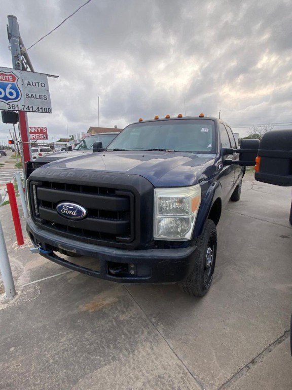 2011 Ford F-350 Image 1