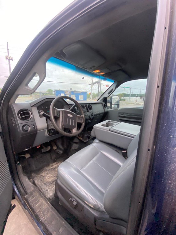 2011 Ford F-350 Image 7