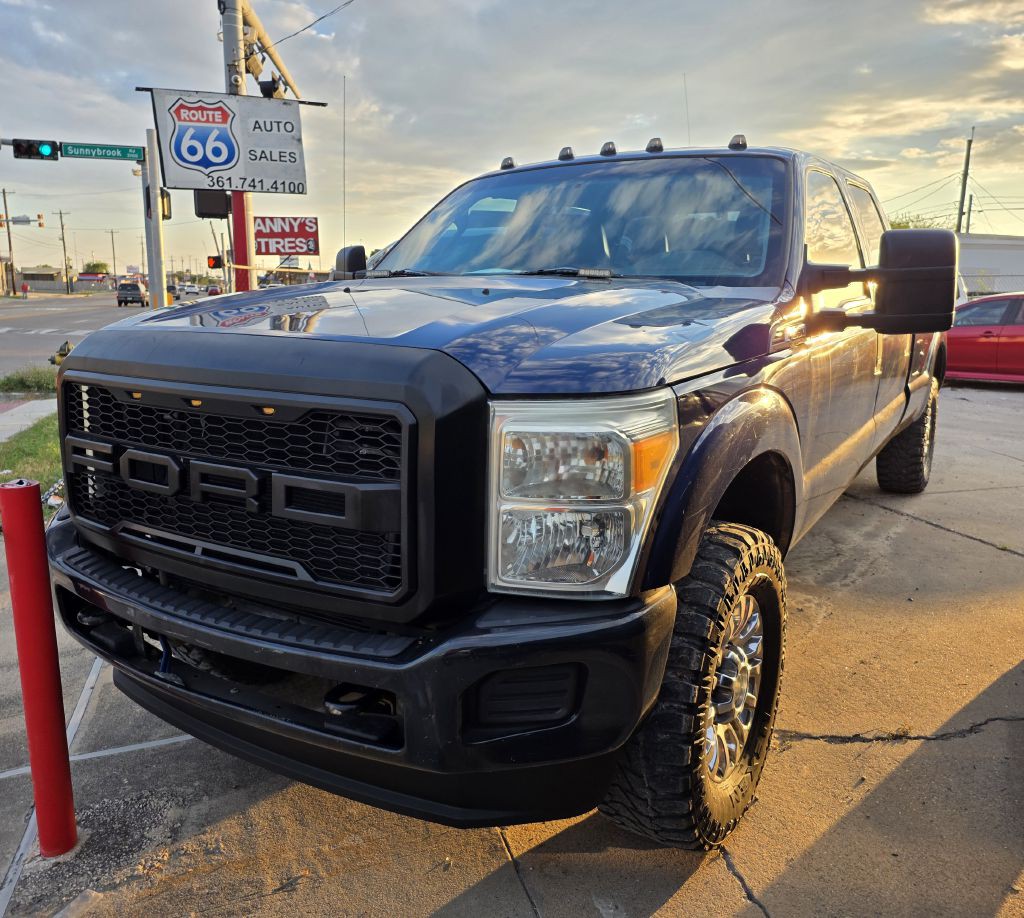 2011 Ford F-350 Image 2
