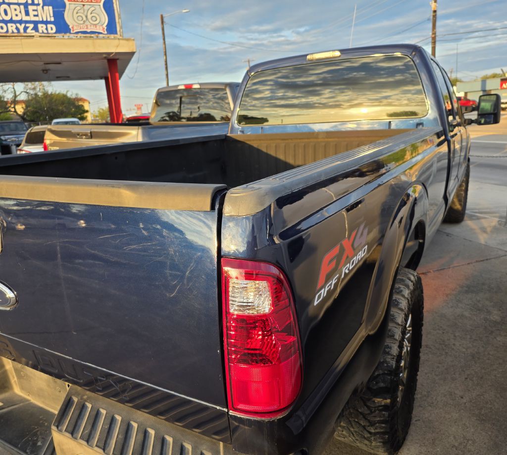2011 Ford F-350 Image 4