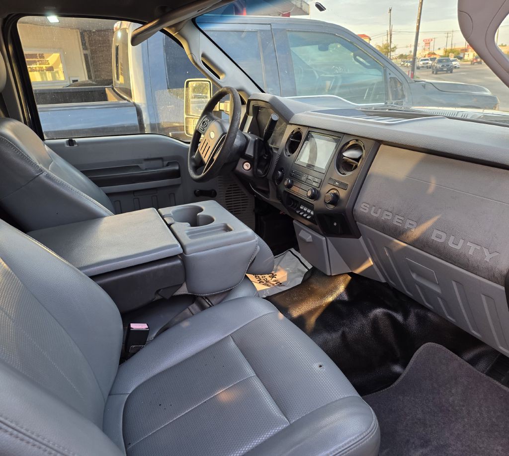 2011 Ford F-350 Image 6